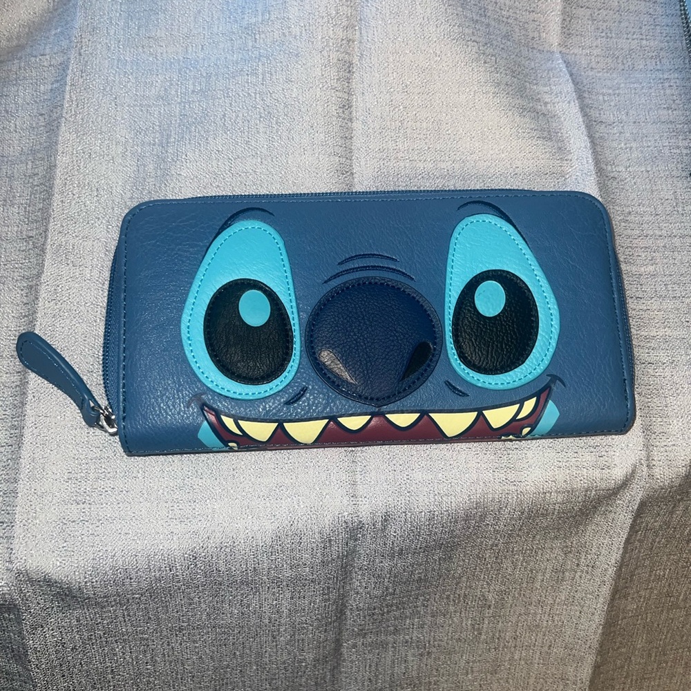 Stitch Wallet